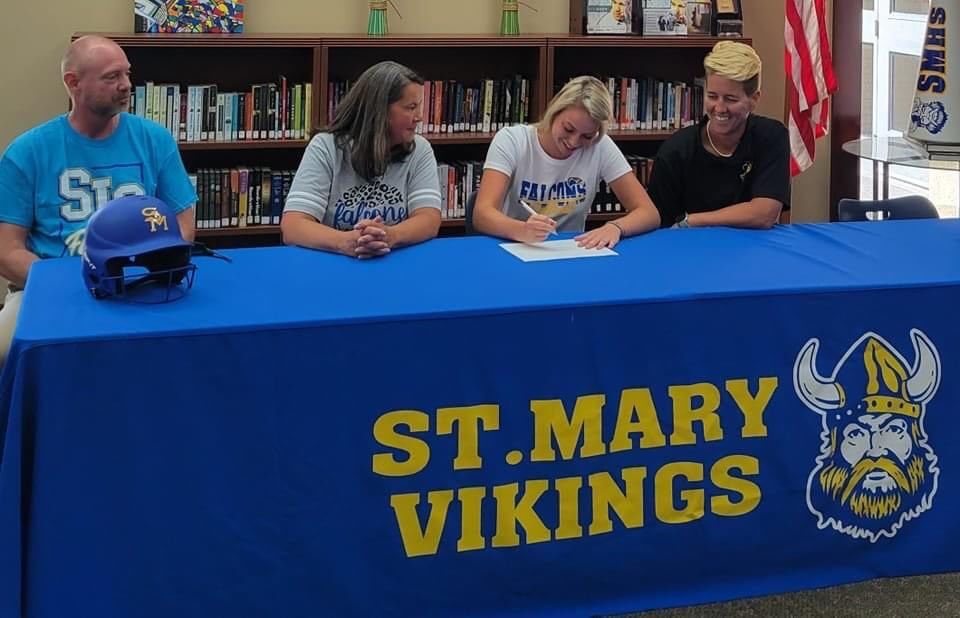 Higgins continues academic and softball career with SIC